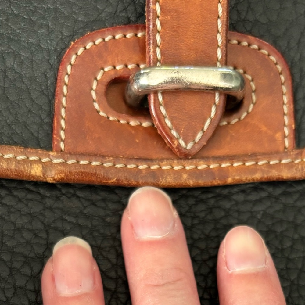 Dooney & Bourke bag - vintage leather in EUC. - Picture 8 of 13